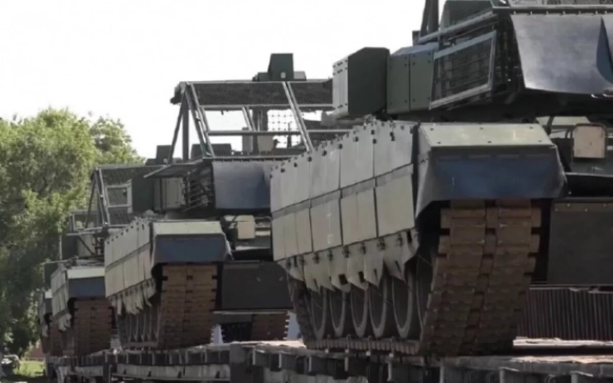    В Челябинске могут открыть высшее танковое училище