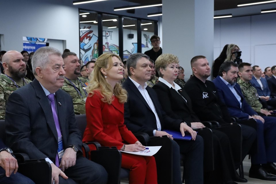    ФОТО: Луганское реготделение партии "Единая Россия"