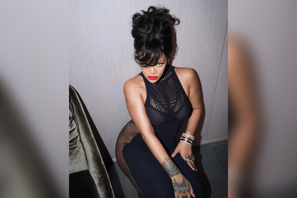 badgalriri/Instagram   📷