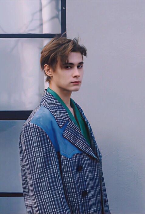 Владислав Иванов – Лелуш.