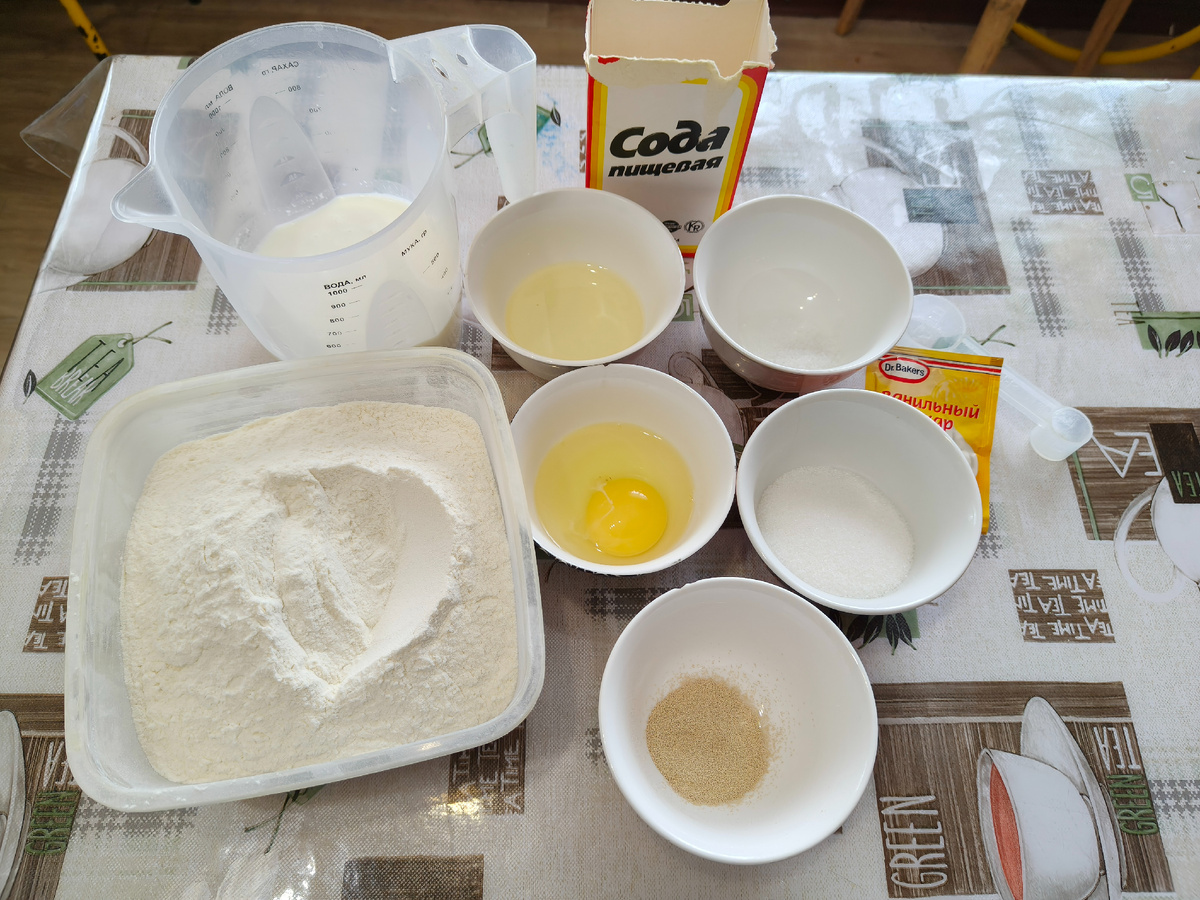 Для сладкого теста можно добавить ванилин и больше сахара,но меньше соли. Сейчас всё разберём по порядку.