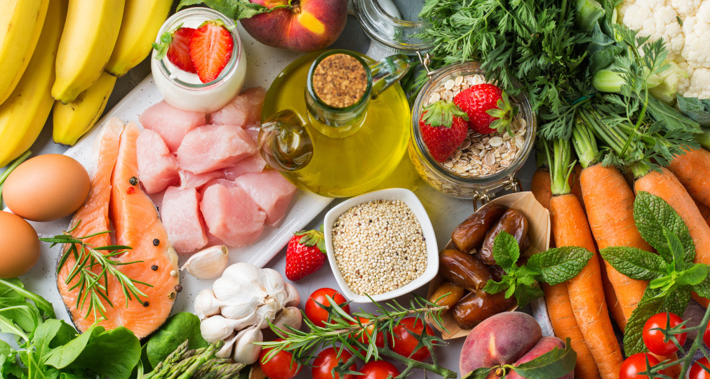 Контролируйте давление с помощью тарелки: кардиолог рассказала о диете для гипертоников