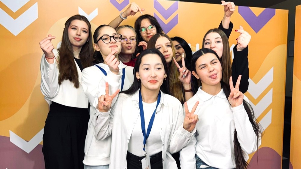    Более 5000 подростков ежемесячно посещают молодежные центры Сургутского района