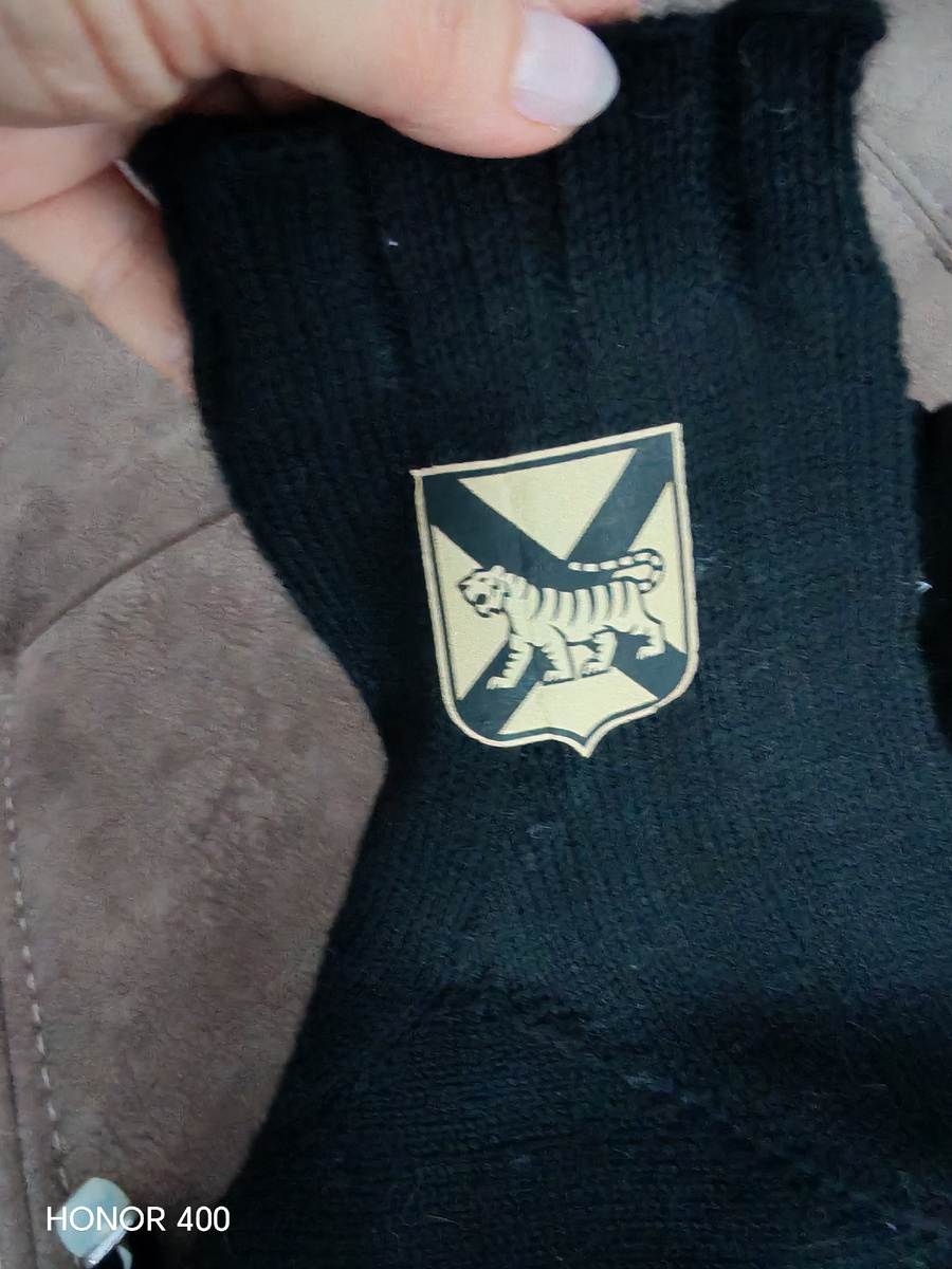 Связаны из носочной Ализе.