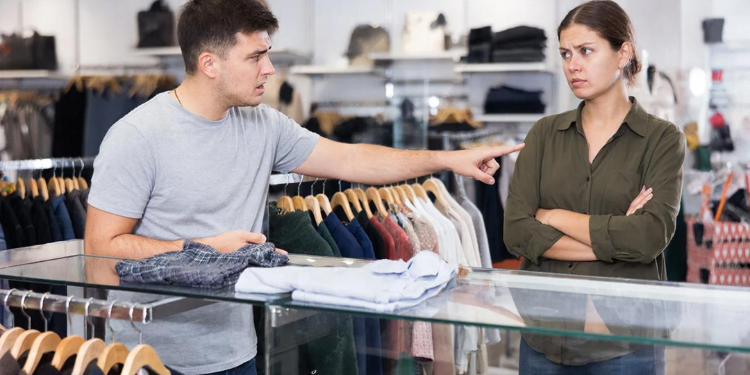 Шопинг со слезами: почему ты можешь позволить себе эту сумку, но не можешь её купить