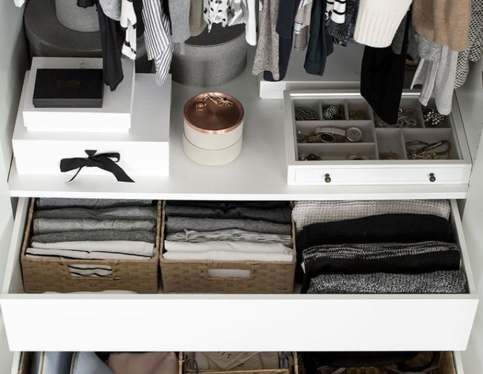 Как организовать хранение в маленьком шкафу: 5 практичных идей