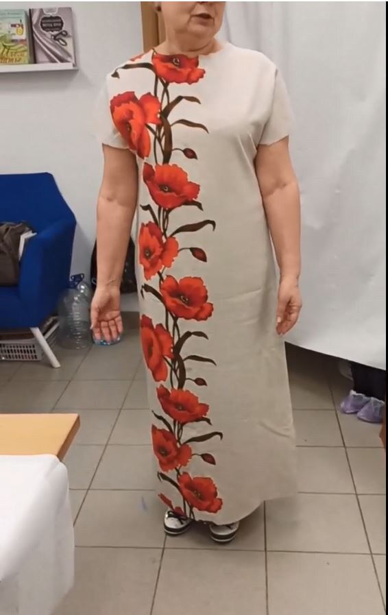 В этом платье нет ни единой вытачки!