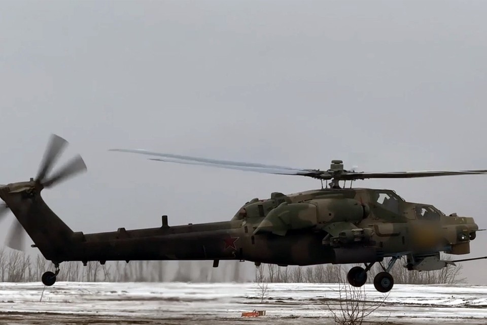    Боевая работа экипажей вертолетов Ми-28