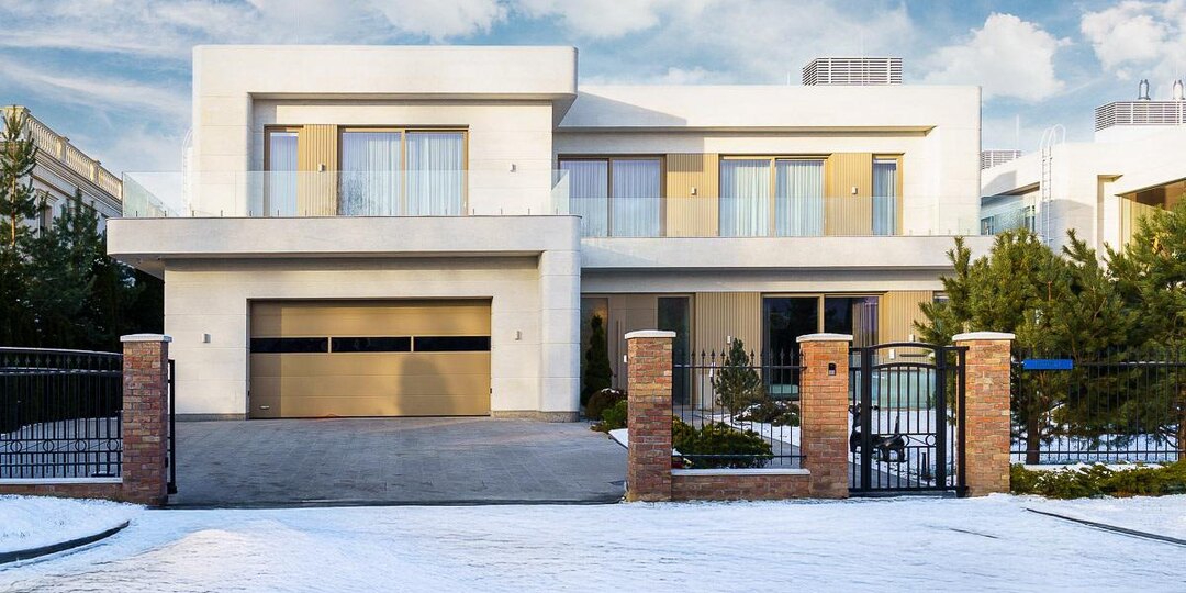 ОСОБНЯК-БУНКЕР МИЛЛИАРДЕРА НА РУБЛЕВКЕ