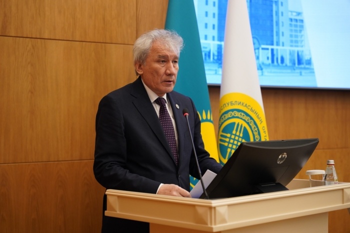     Секретарь ЦКР Шавхат Утемисов рассказал, что практические навыки уже отработали 31 233 представителя участковых комиссий. Источник фото: Пресс-служба ЦИК Казахстана