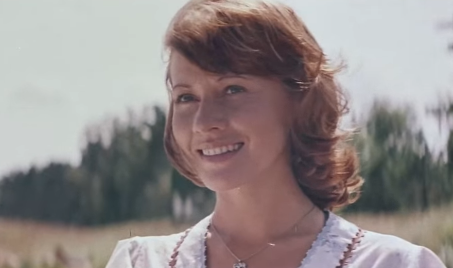 Кадр из фильма. Галина Белозёрова в роли Лины