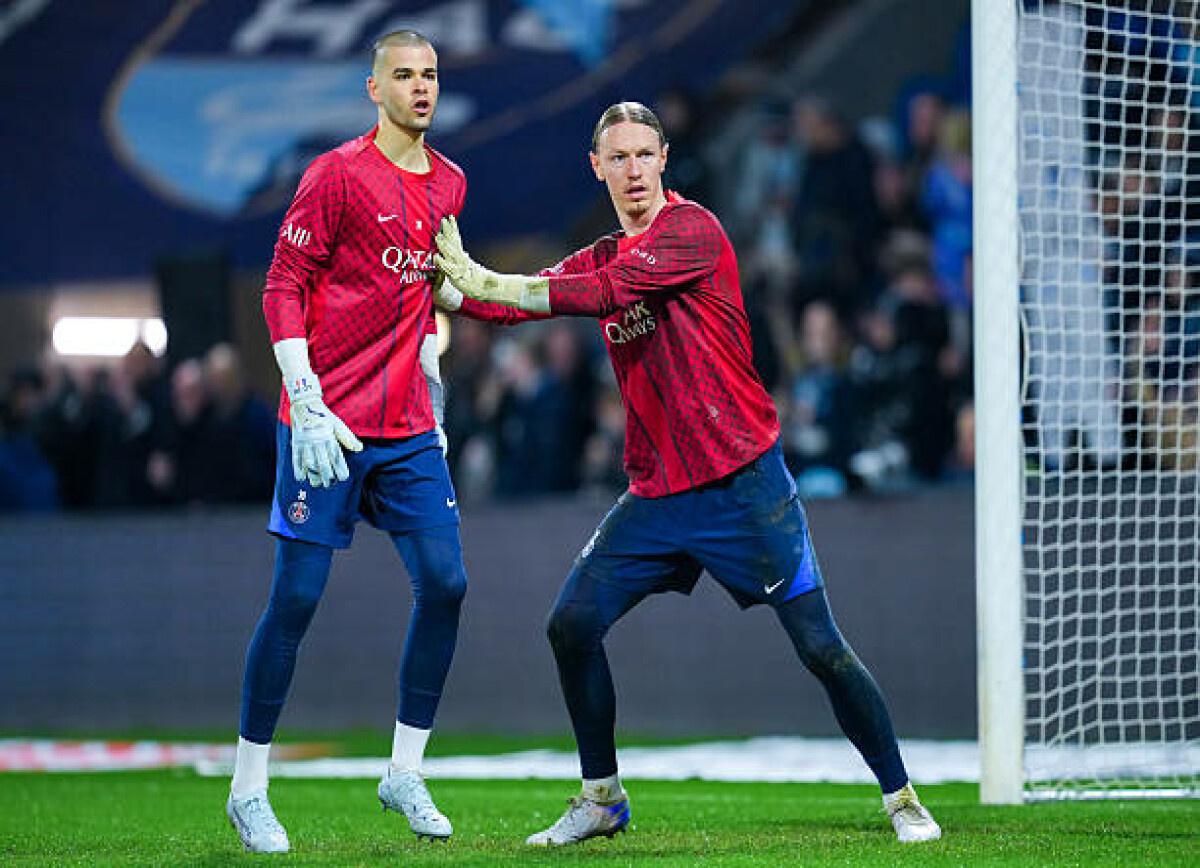     Goal.com: Сафонов лучше Шевалье в плане реакции, но по общему уровню пока недотягивает до Доннаруммы