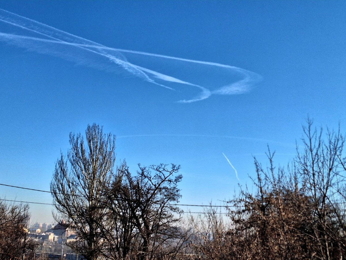 Небо над городом.