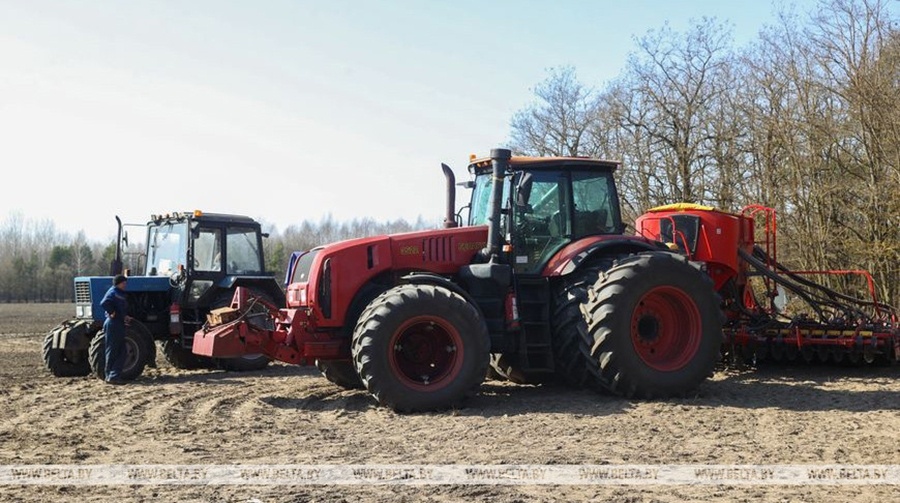     В Беларуси к весенним полевым работам подготовлено 94% сельхозтехники