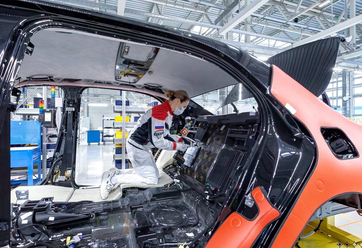 tour.aurusmotors.com