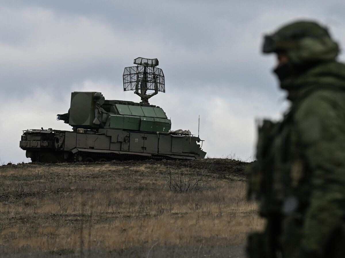    Боевая работа расчета зенитно-ракетного комплекса "Тор-М1" | © РИА Новости / Станислав Красильников