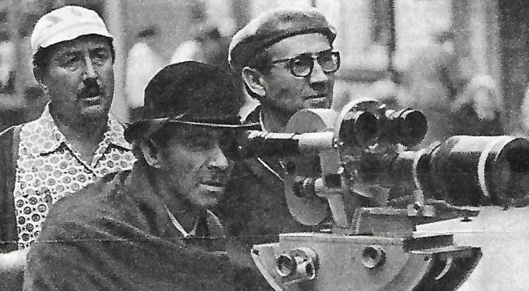 Михаил Швейцер (слева), Зиновий Гердт (смотрит в камеру) и оператор Сергей Полуянов (в очках)