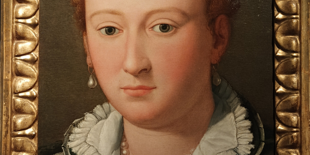 Тайна двора Медичи - беременная герцогиня погибла после падения с лестницы