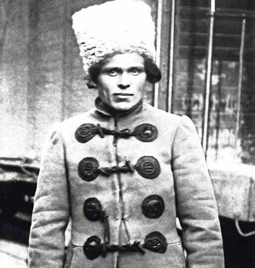 Батько Махно: от командира к изгнаннику