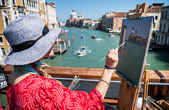    В Венеции во время биеннале. Архив.Marton Monus/EPA/ТАСС