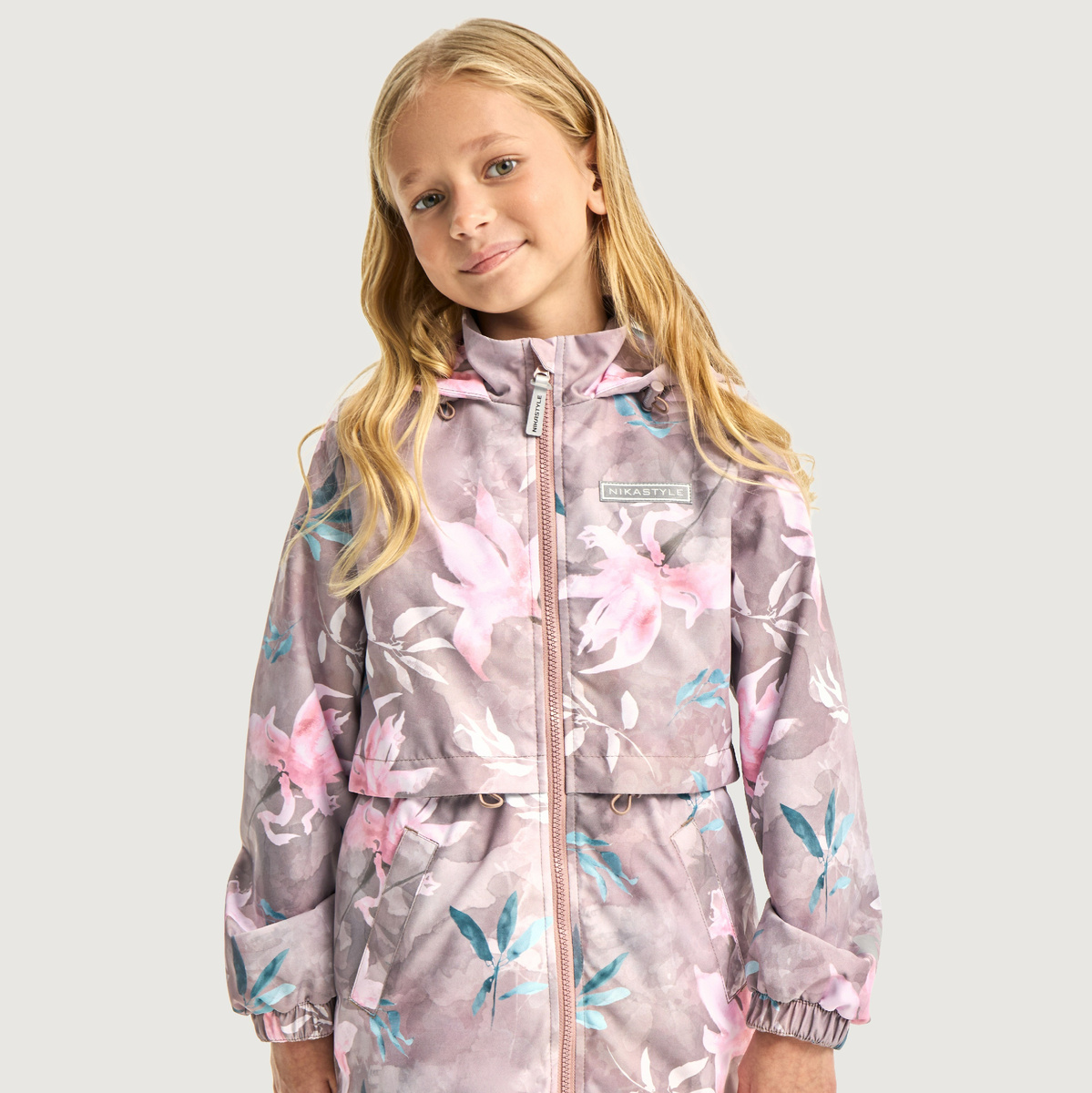 Ветровка для девочки