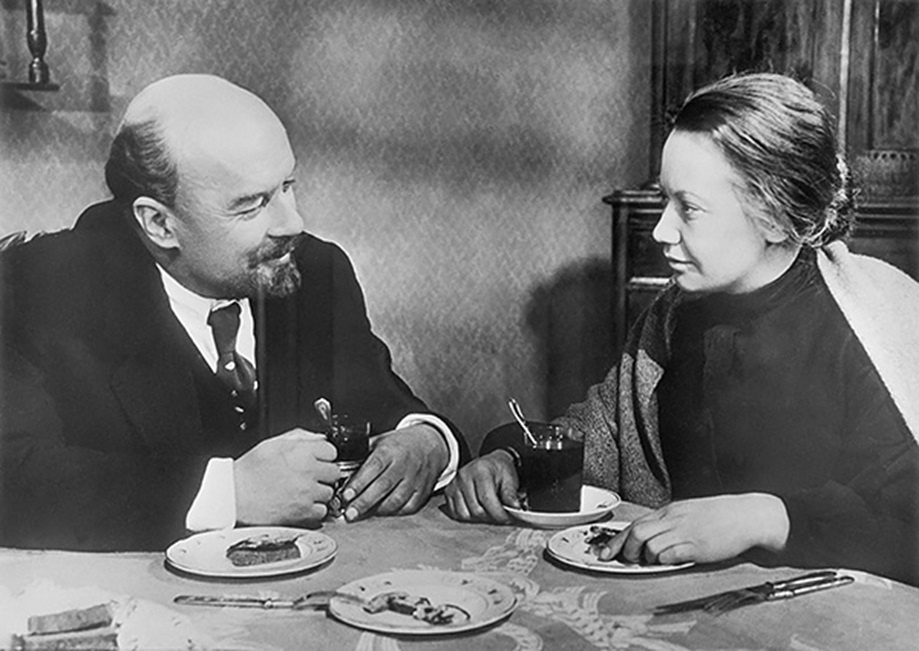 Ленин и Крупская. Источник russian7.ru