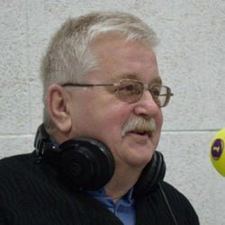    — Сегодня в Татарстане ожидается +4 — +6 градусов, но в последующие дни потеплеет до +8 — +10 градусов. В конце недели и в начале следующей прогнозируется ясная и солнечная погода. Небо — ясное даже ночью, — поделился прогнозом погоды Шувалов.