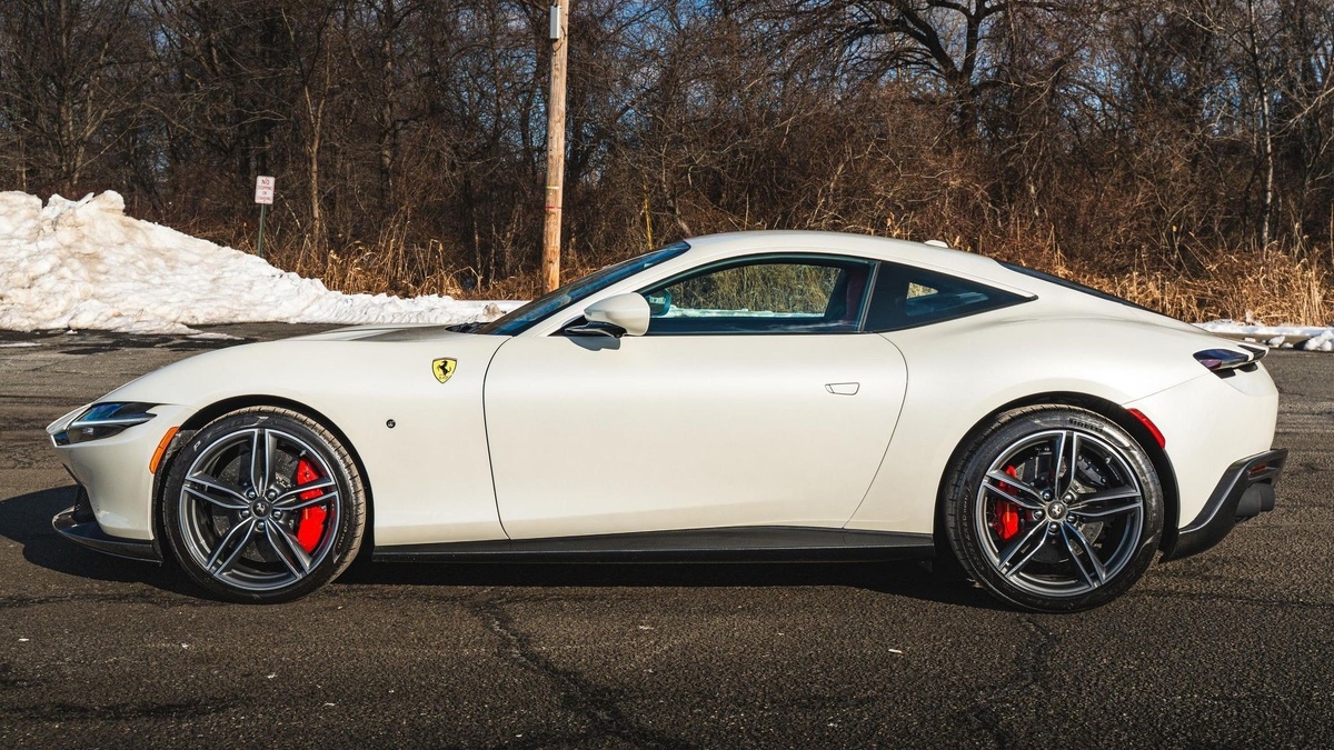 Ferrari Roma 2024