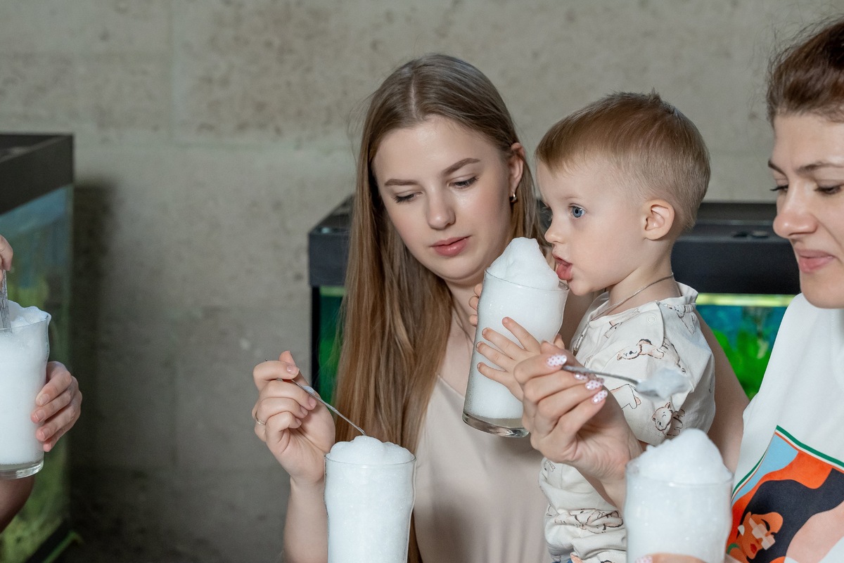 Кислородный коктейль — это лёгкий пенный напиток, который может стать частью оздоровительного курса.