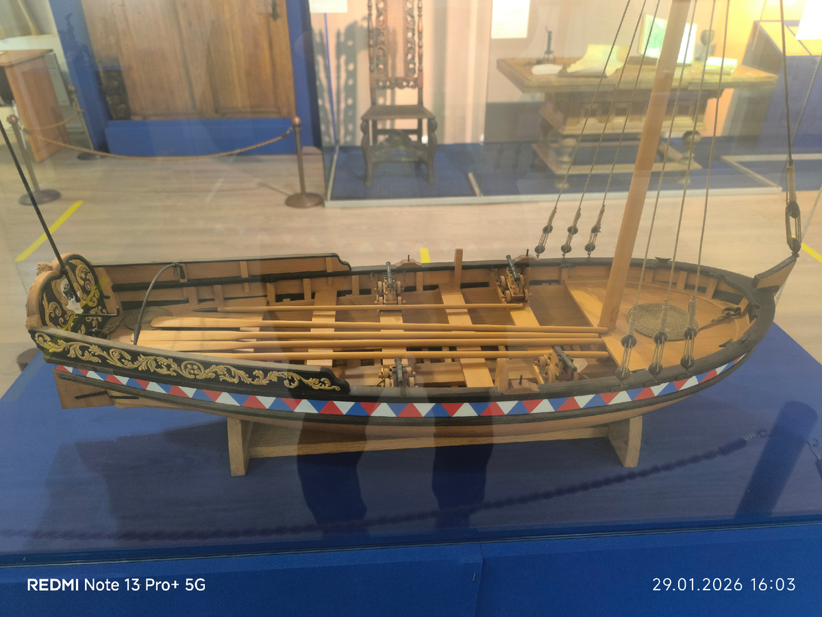 Макет того самого ботика.