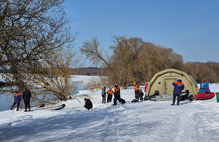    Поисково-спасательная операция в Звенигороде.Денис Воронин/АГН «Москва»