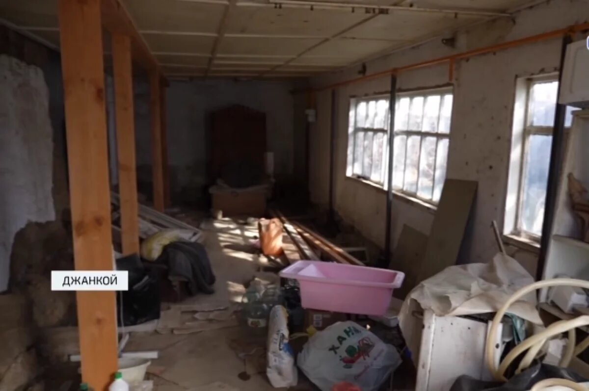   Инвалид из Джанкоя 11 лет ждет расселения из аварийного дома