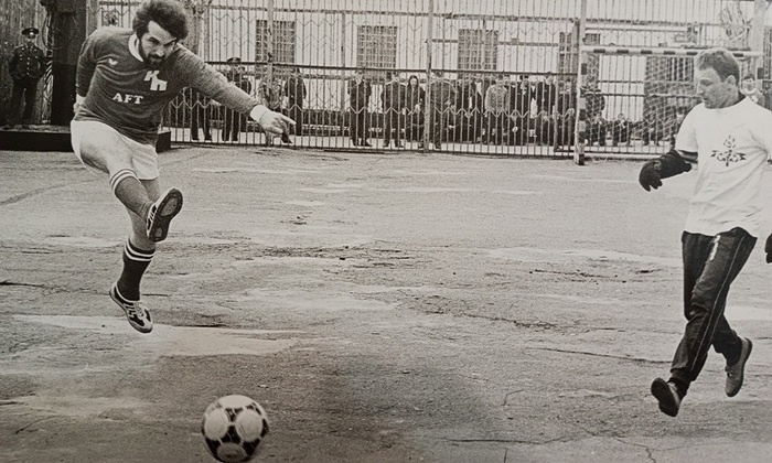    Футбол строгого режима