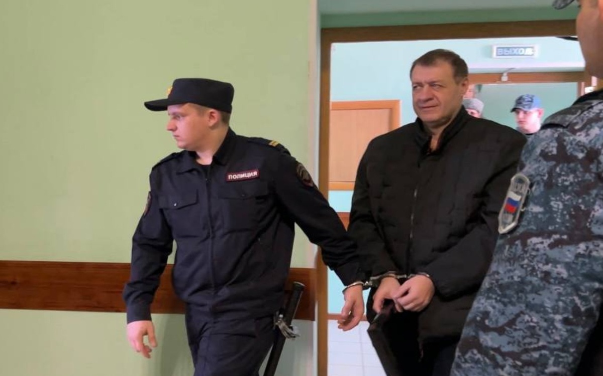    Экс-замгубернатора Курской области Дедов признал вину в деле о хищении 152 млн рублей на фортификациях фото: объединенная пресс-служба судебной системы Курской области