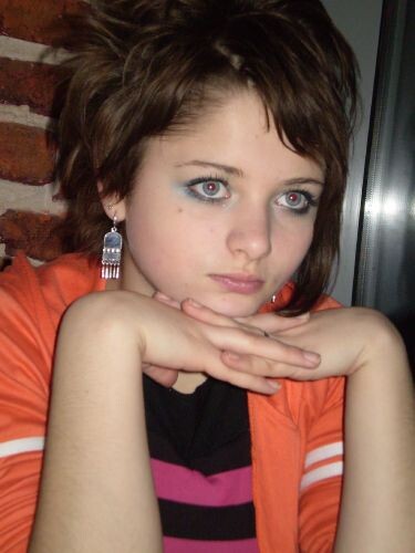 Чудесные школьные годы, смотрю в светлое будущее.