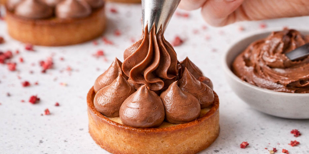 Взбитый ганаш без желатина: как сделать пластичный шоколадный крем для декора и начинки