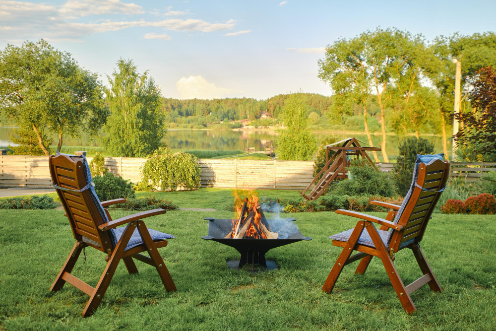 Живописная зона отдыха на даче