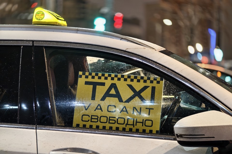    Таксист оказался преступником Алексей БУЛАТОВ
