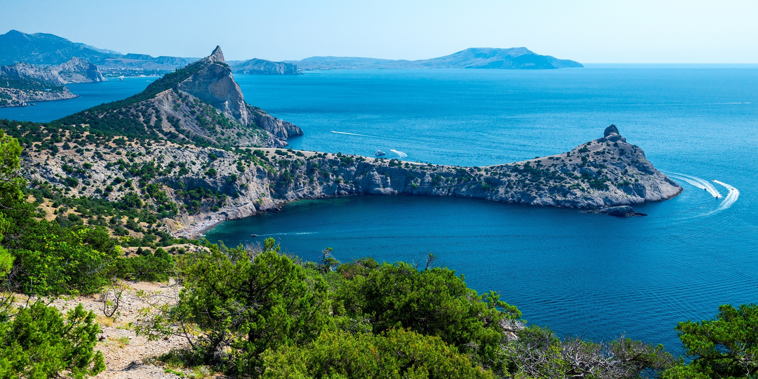 6 малоизвестных курортов Крыма с чистейшим морем и бюджетным жильем