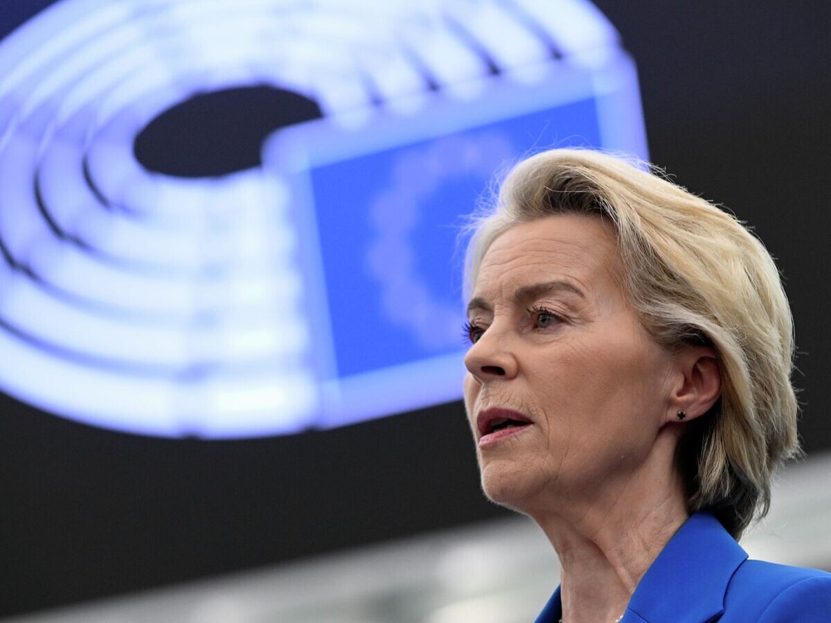    Председатель Европейской комиссии Урсула фон дер Ляйен© AP Photo / Pascal Bastien