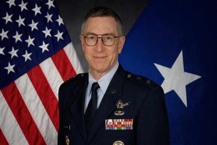 Обложка © United States Air Force