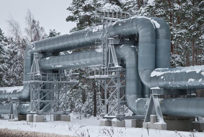 Обложка © Shutterstock / FOTODOM / fotokaleinar