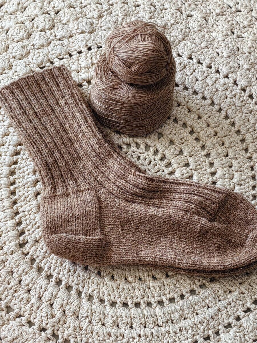 Носки из верблюжьей шерсти. Работа автора. Фото автора.