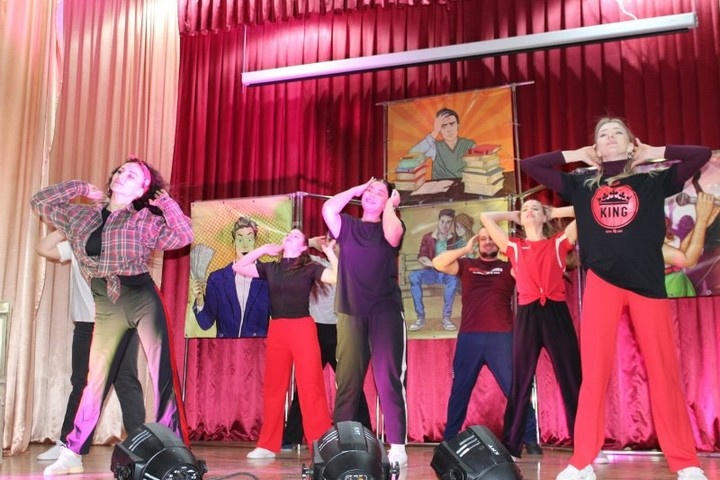 В Адыгее состоялся показ спектакля для студентов на антинаркотическую тему