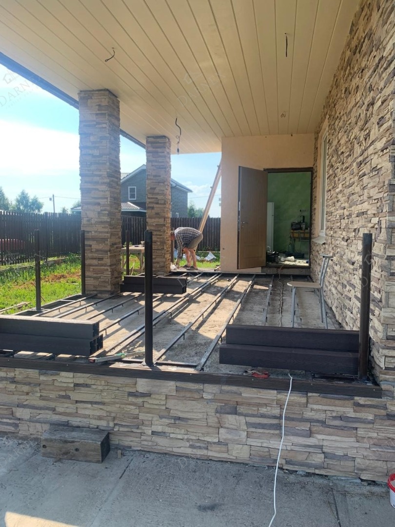 Первый этап строительства открытой террасы