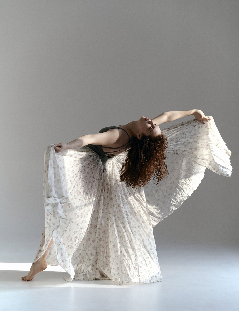    Элизабет ДамскерИз архива героини