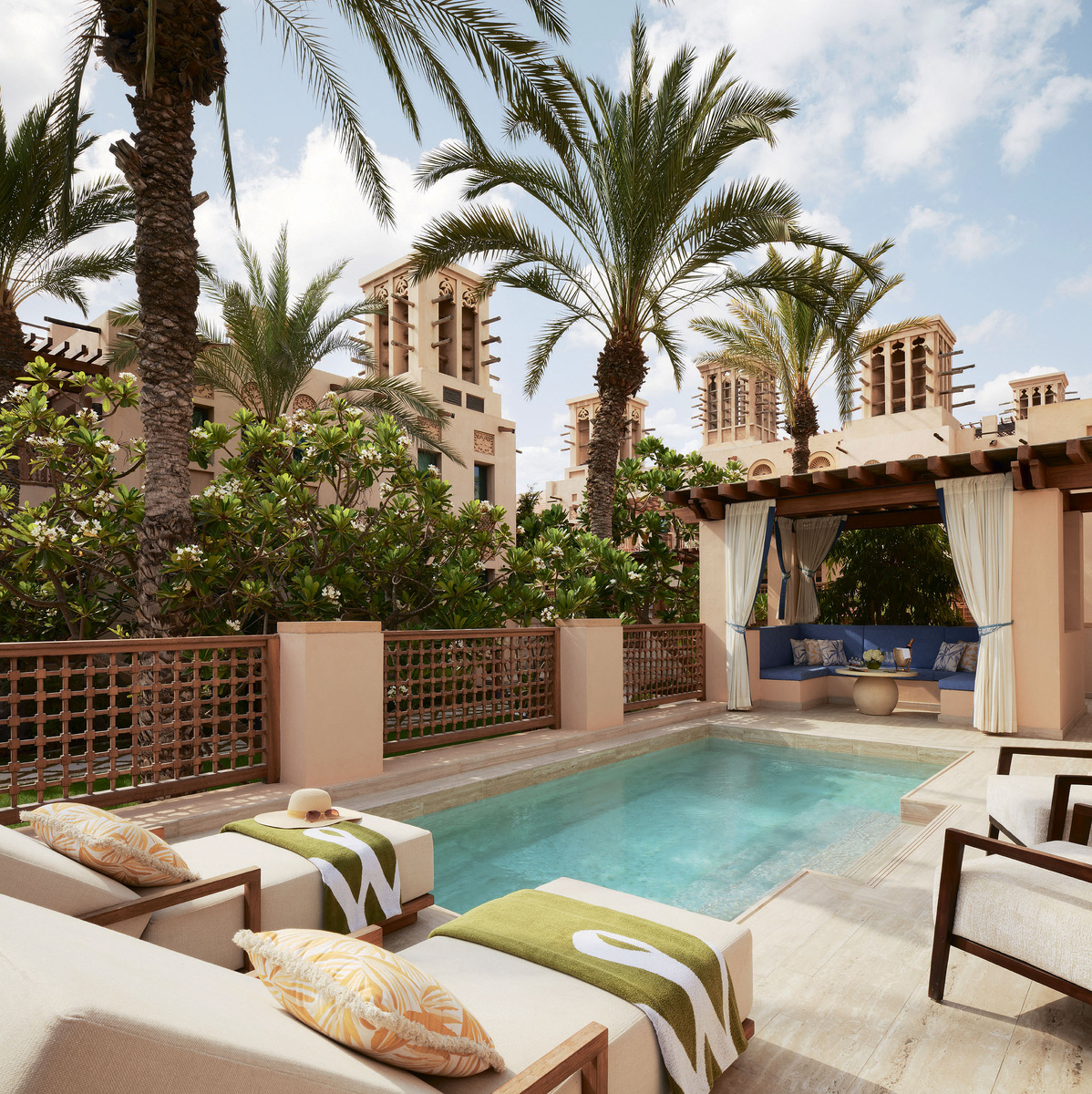    Виллы с двумя или тремя спальнями располагают собственным бассейном, просторной террасой и кухнейАрхивы пресс-службы