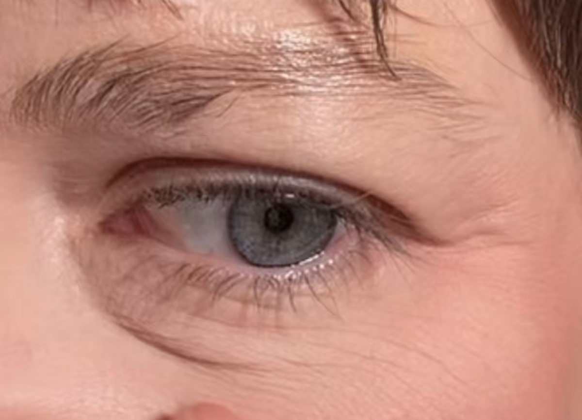 Вот и у меня бывает, если неправильно накраситься