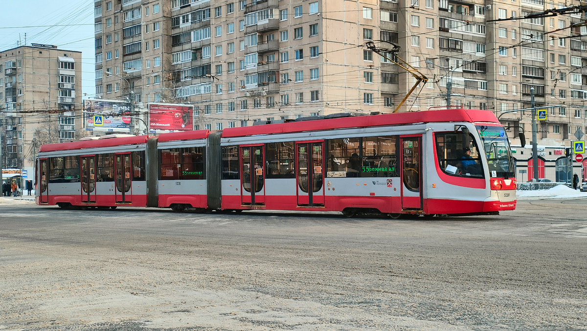 г. Санкт-Петербург, просп. Энгельса, вагон 71-631, маршрут № 55