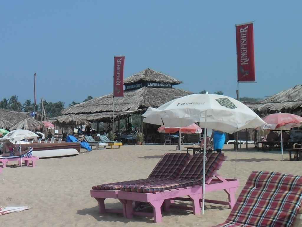 Один из шеков на пляже Кандолим